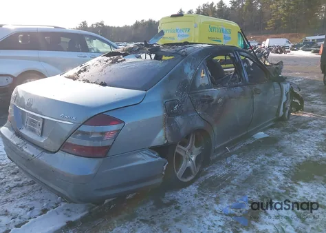 2008 Mercedes-Benz S 550 4Matic из США, поврежденный, VIN WDDNG86X38A156582